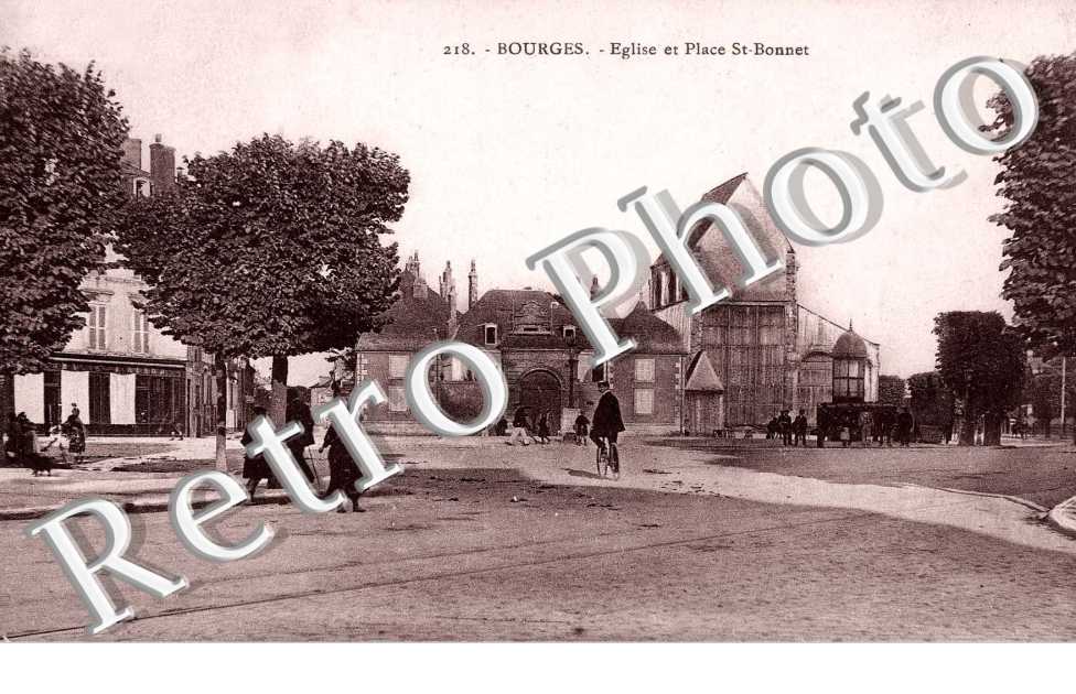 Eglise et place Saint-Bonnet