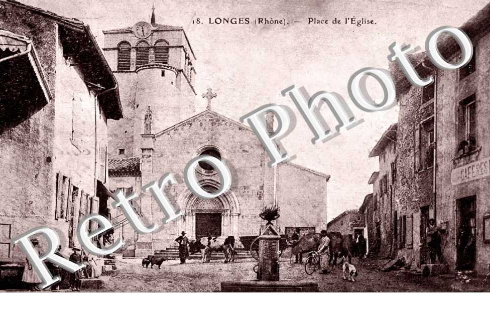 PLACE DE L'EGLISE