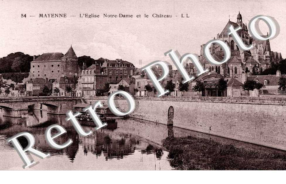 L'EGLISE NOTRE DAME ET LE CHATEAU