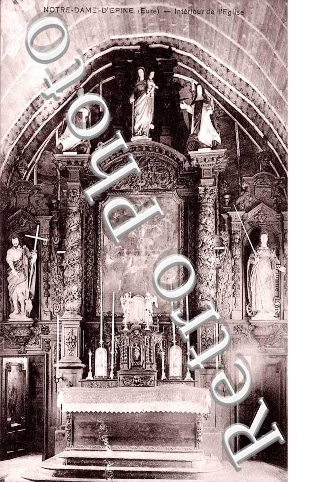 Interieur de l'eglise