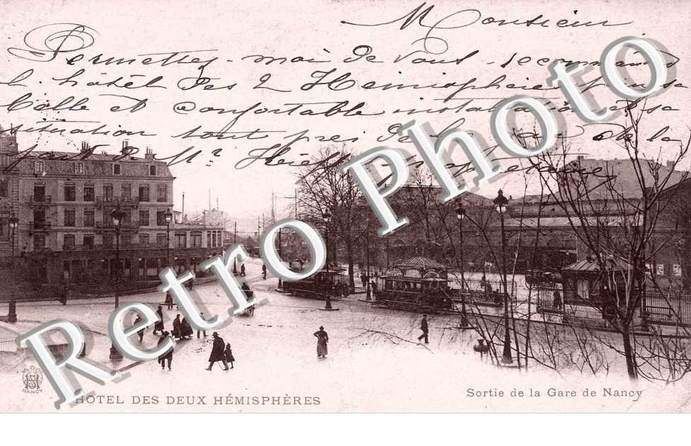 la place Thiers  Hotel des Deux Hemispheres  Sortie de la gare