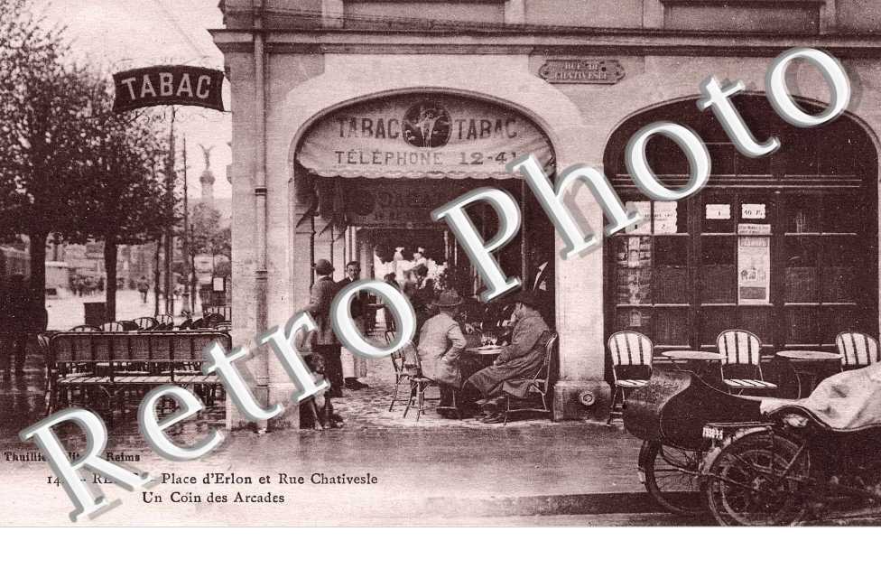 place d'Erlon et rue Chativesle Un coin des arcades