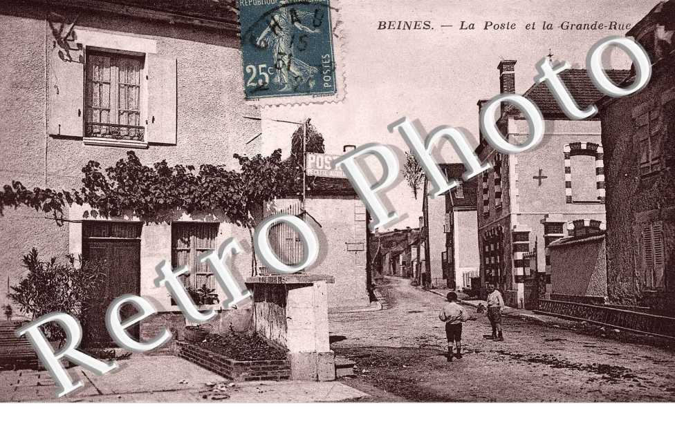 Beines, La Poste et la Grande Rue