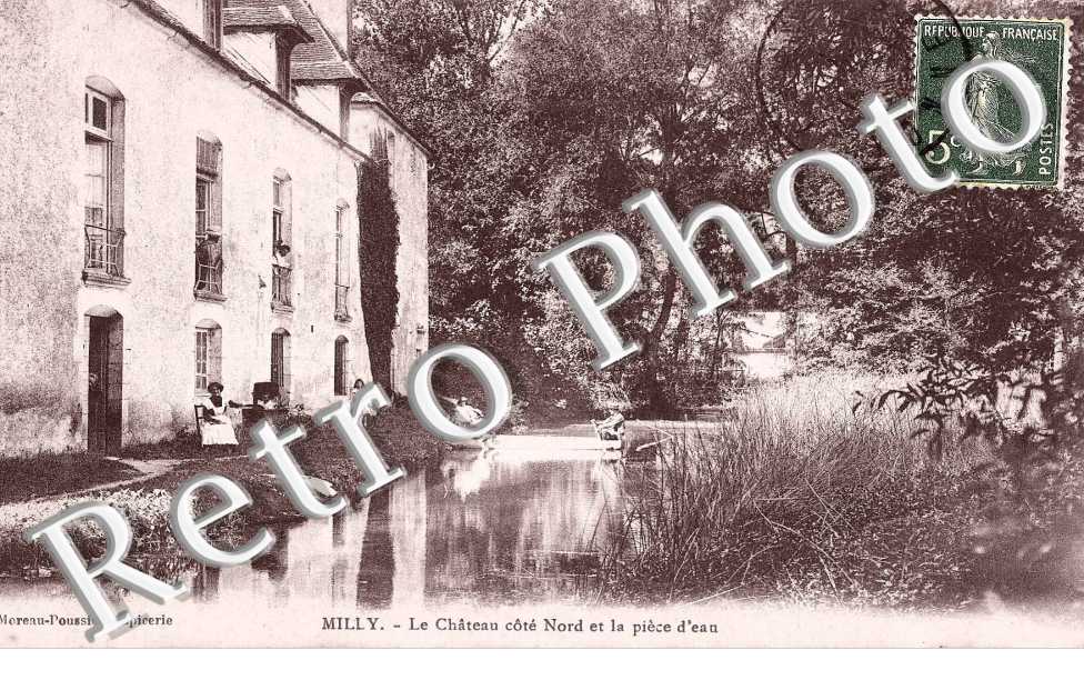 Le Chateau Cote Nord et la Pieece d'Eau