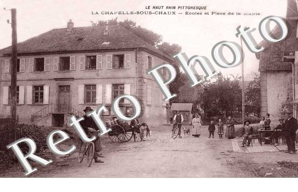Ecoles et Place de la Mairie