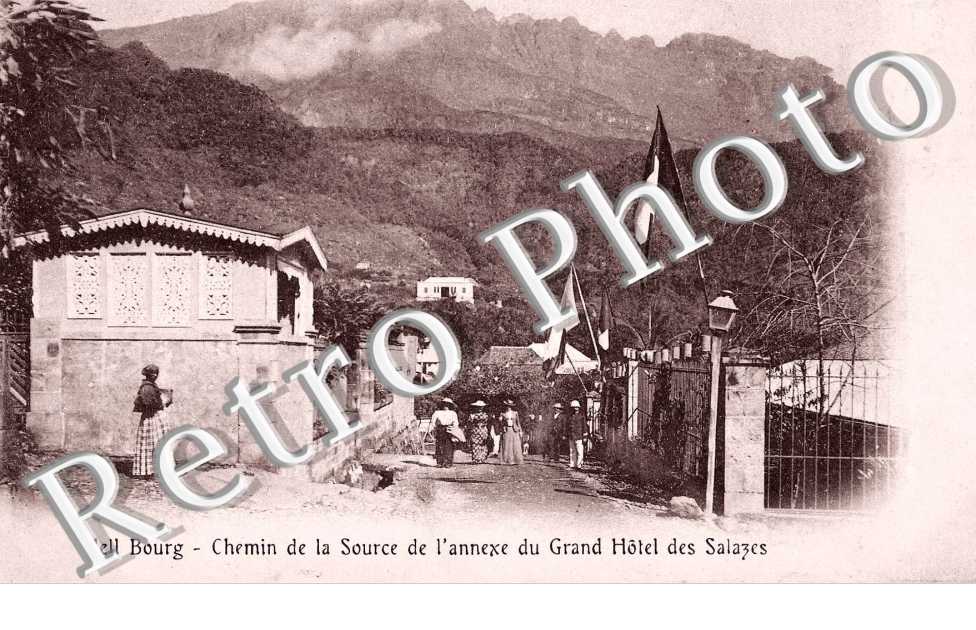 chemin de la source de l'annexe du Grand Hotel des Salazes