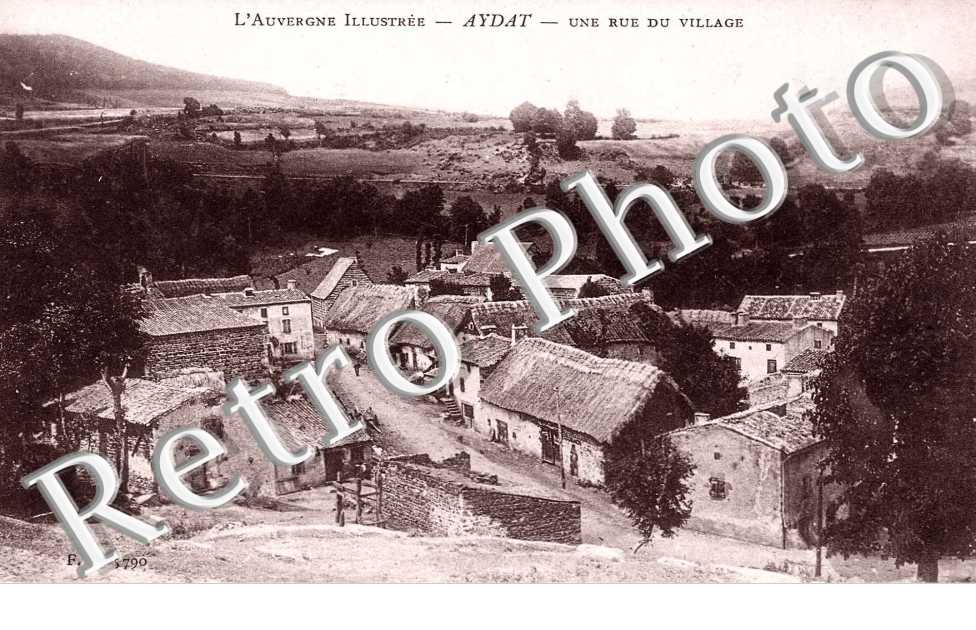 une rue du village