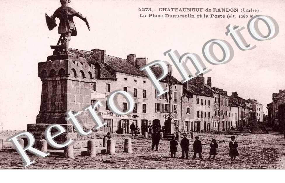 la place Du Guesclin