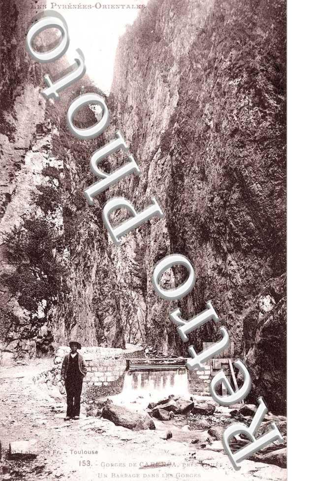 Barrages dans les gorges de Carenca