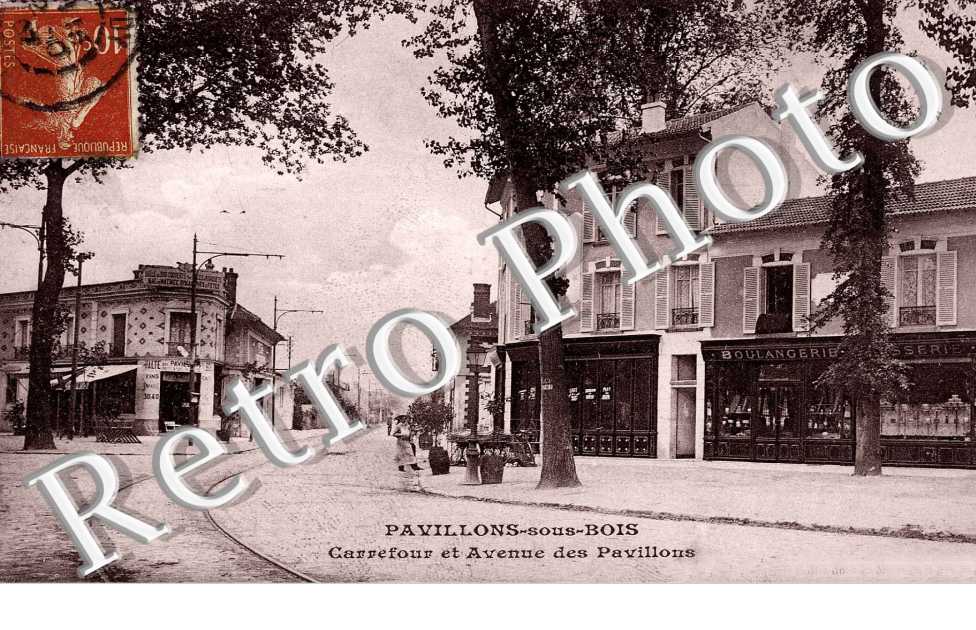 Carrefour et Avenue des Pavillons