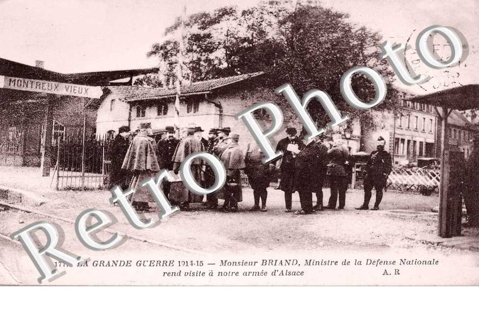 Monsieur Briand rend visite a notre armee - 1914