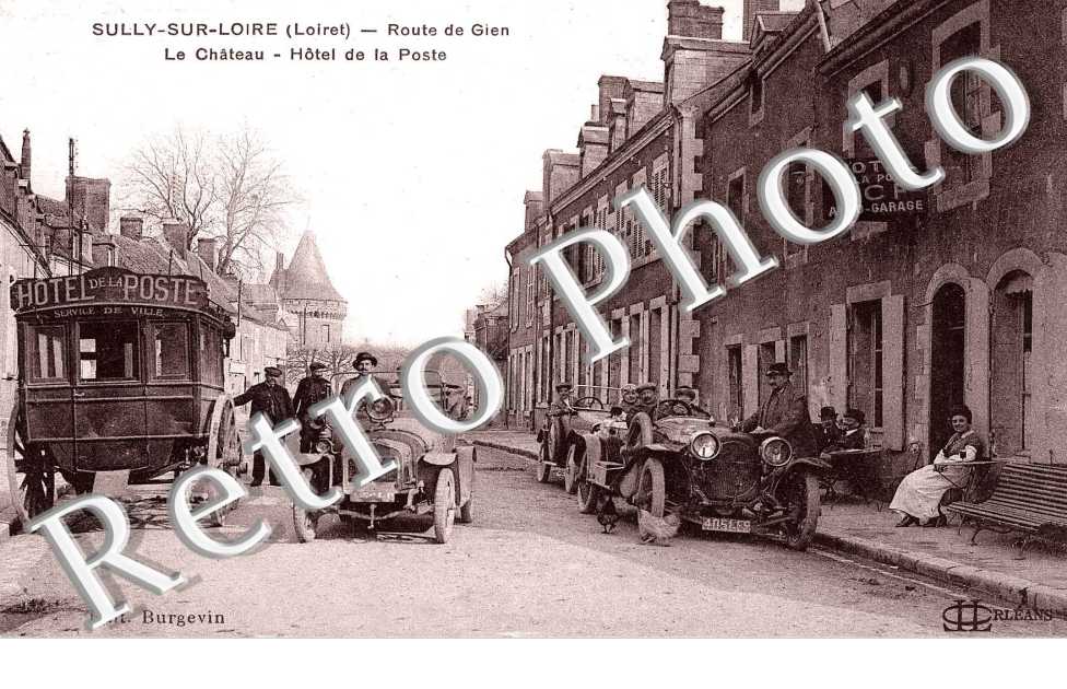 Route de Gien - Le Chateau - Hotel de la Poste