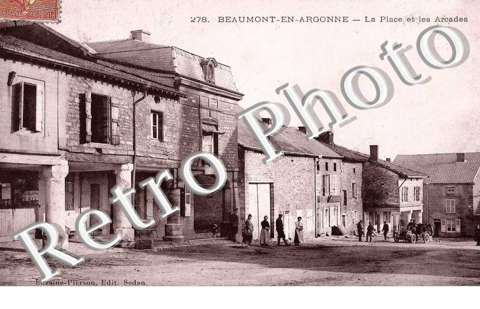 la place et les arcades