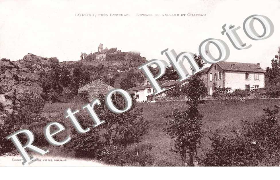 entree du village et chateau