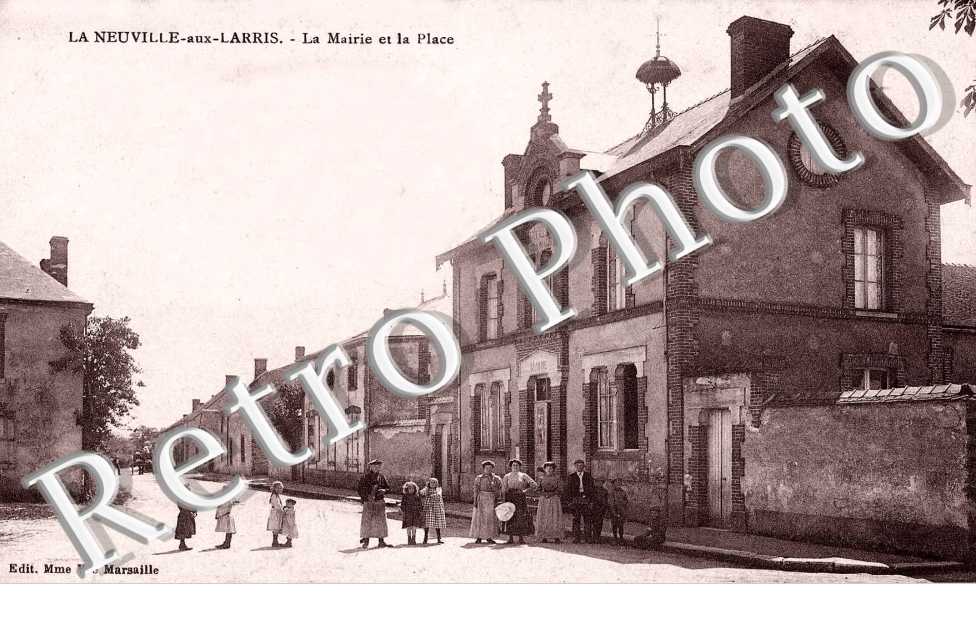 la mairie et la place