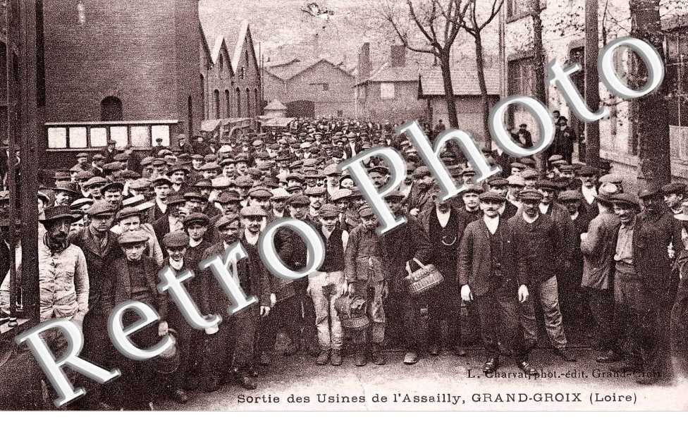 sortie des usines de l'Assailly