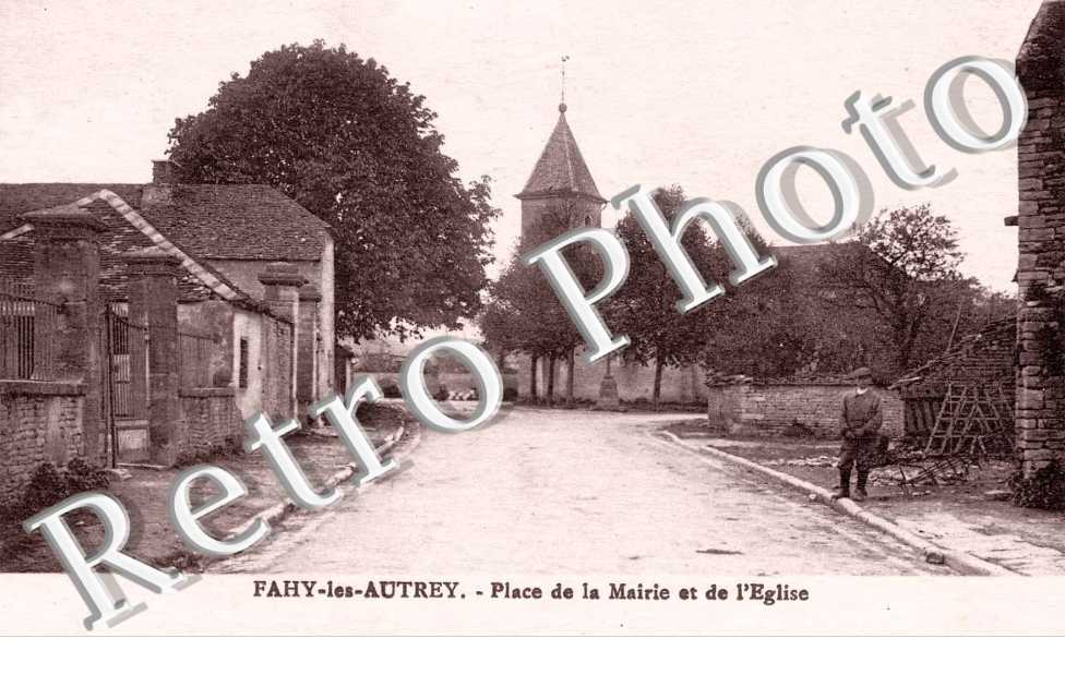 Place de la Mairie et de l'Eglise
