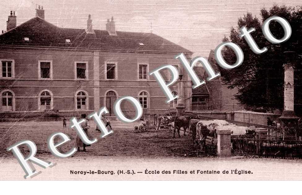 ecole des filles et fontaine de l'eglise