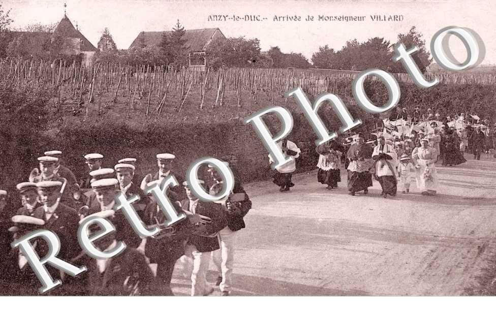 Arrivee de Monseigneur Villard