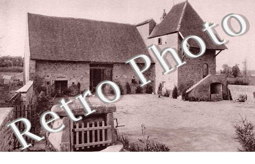 Maison ou naquit  Sainte Marguerite Marie Alacoque