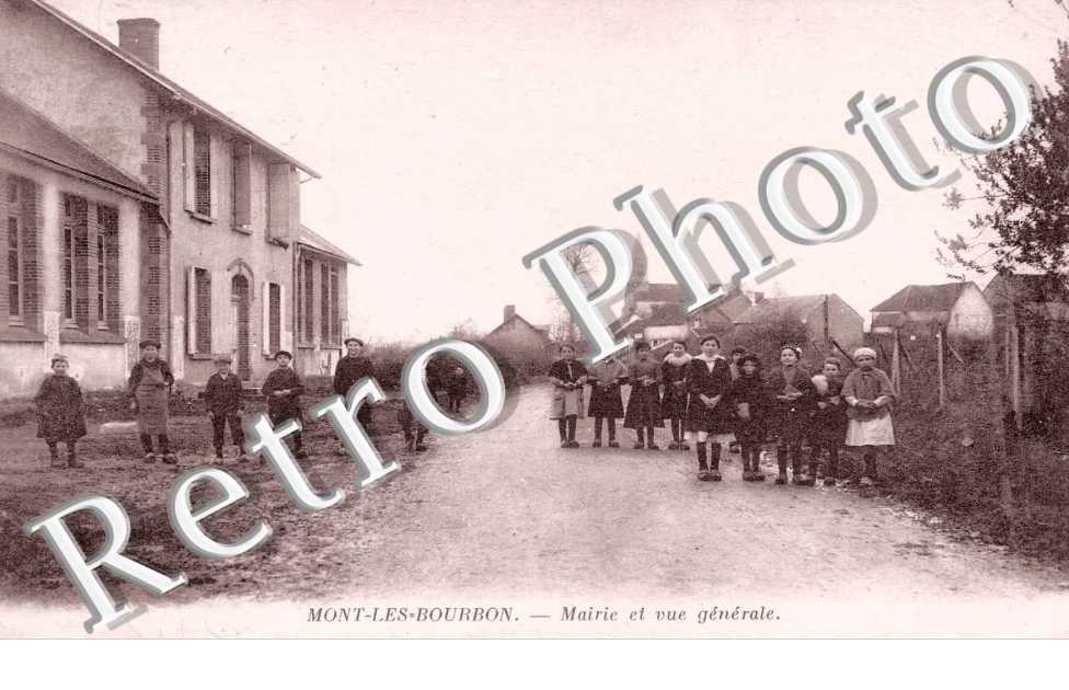 Mont-les-Bourbon. Mairie et vue générale
