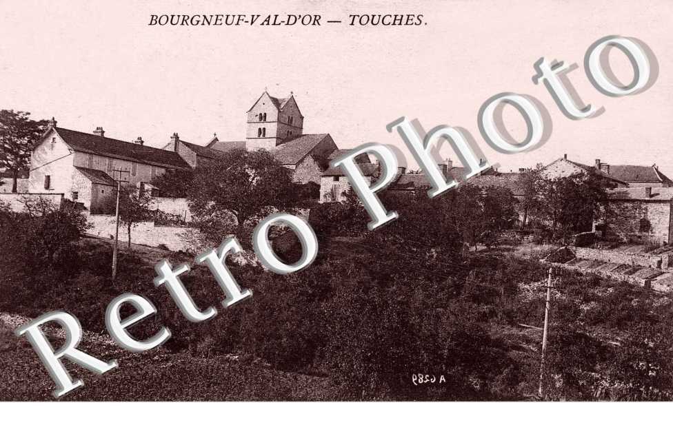 Bourgneuf Val d'Or Touches Vue generale