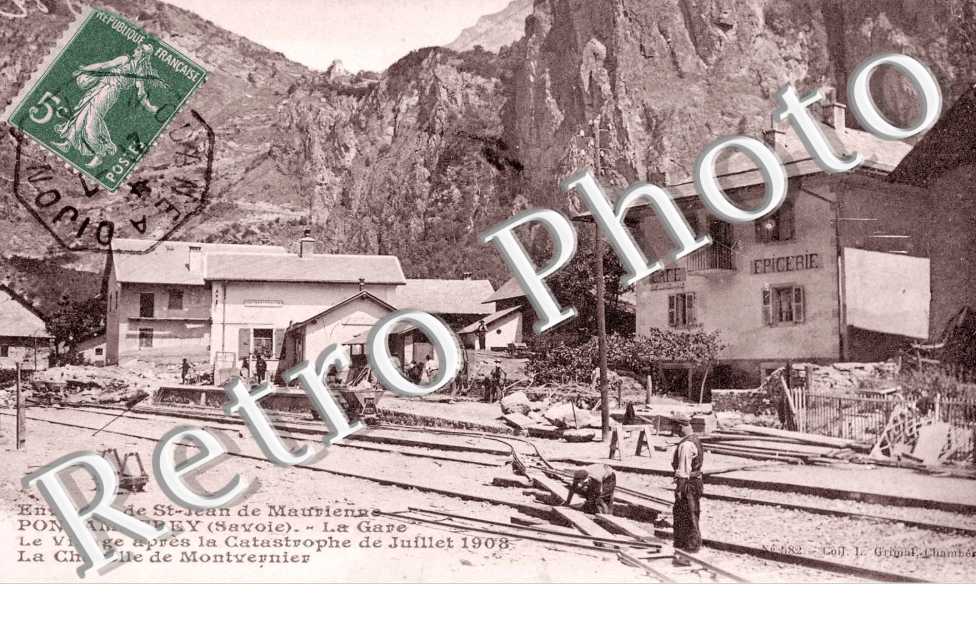 La Gare, le Village apres la Catastrophe de juillet 1908 et la Chapelle