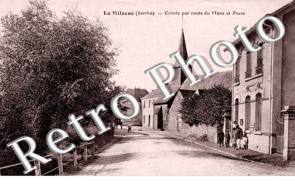 Entrée par route du Mans et Poste