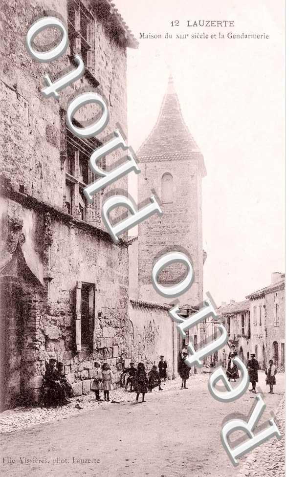 Maison du XIIIe et la Gendarmerie