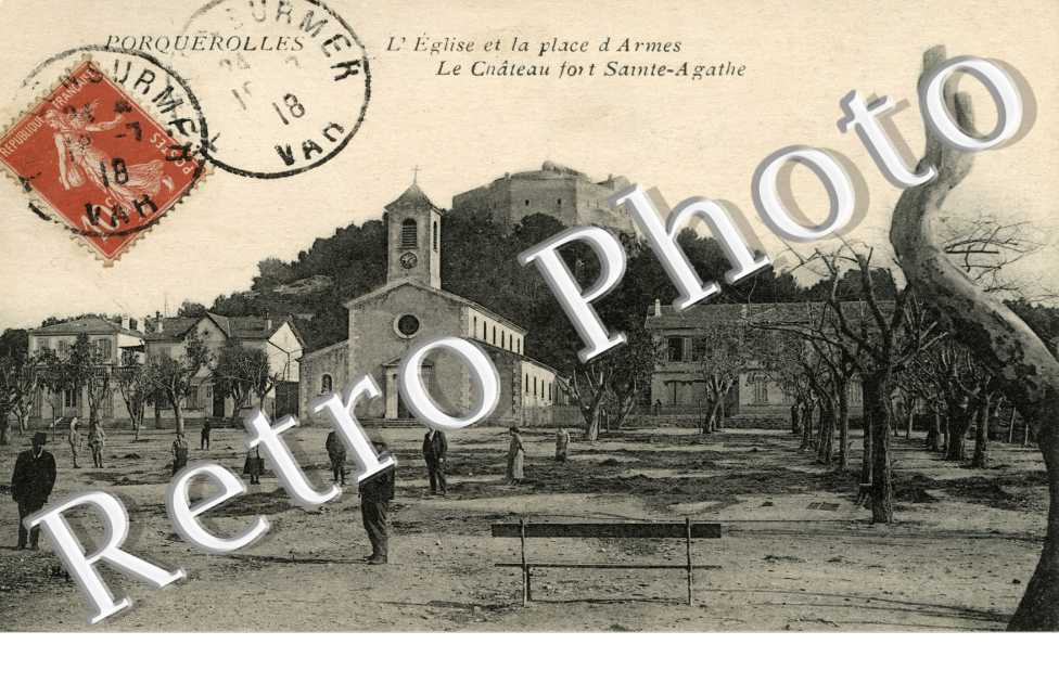L'Eglise, la Place d'Armes et le Chateau Fort Sainte Agathe