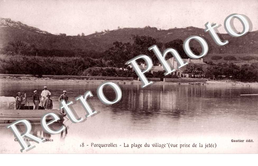 La Plage du village, vue prise de la jetée