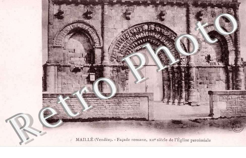 Facade Romane de l'Eglise Paroissiale
