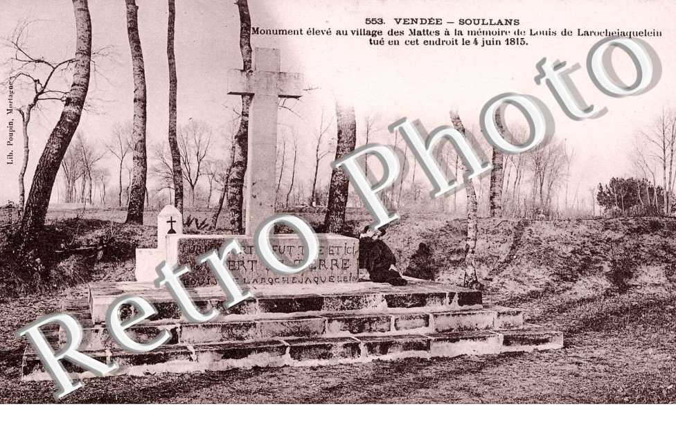 Monument eleve au village des Mattes