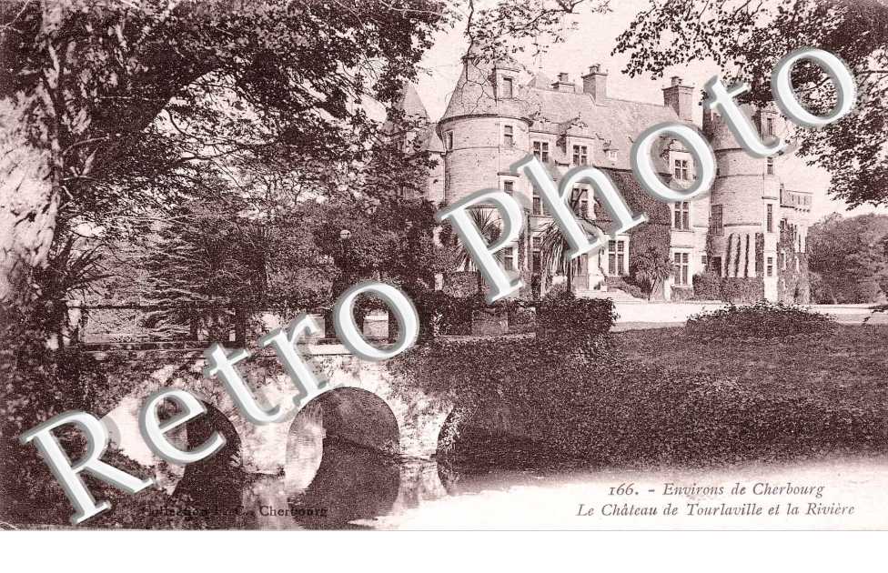 le chateau de Tourlaville et la riviere