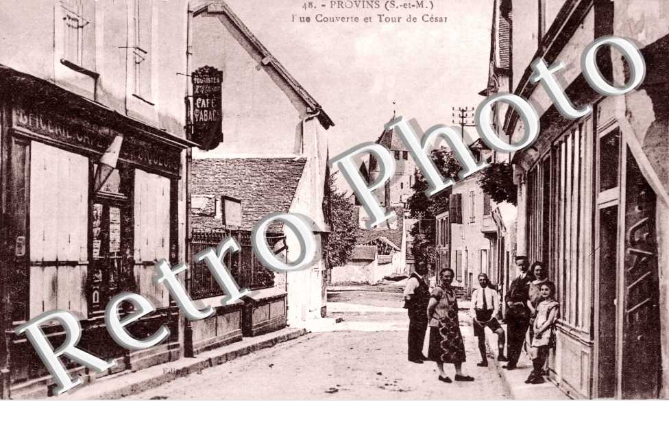 rue couverte et Tour de César