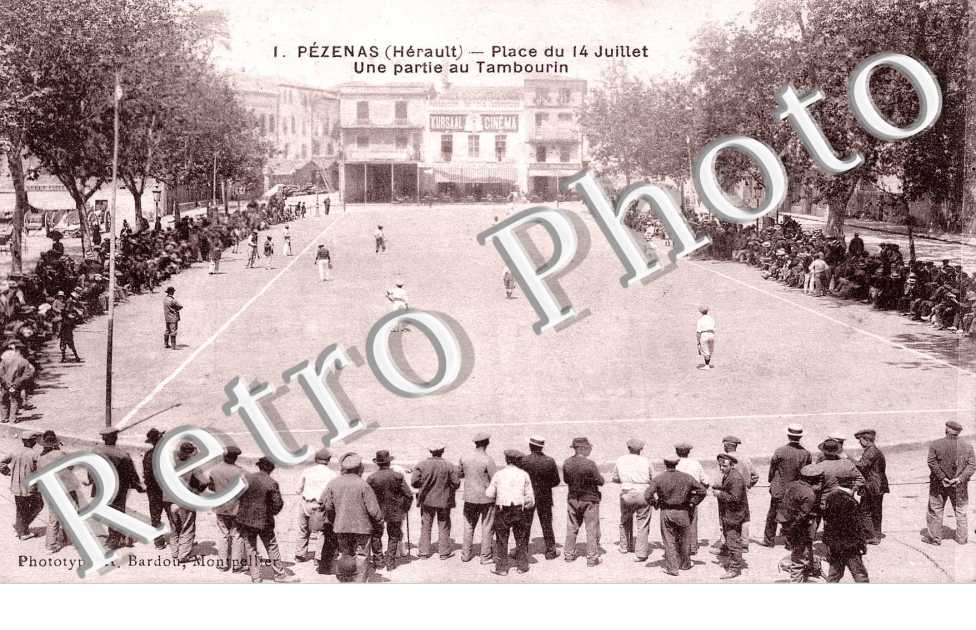 place du 14 juillet, une partie au tambourin