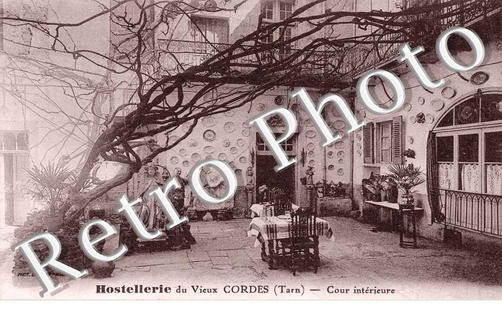 Hotellerie du vieux Cordes, cour interieure