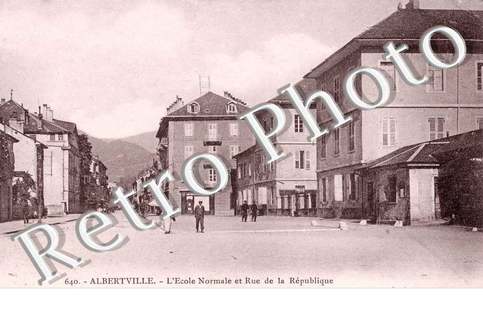 l'Ecole Normale et la rue de la République