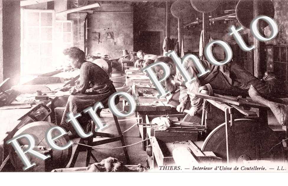 Interieur d'usine de coutellerie