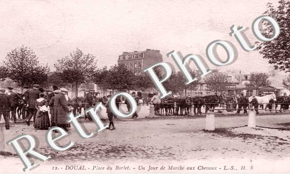 place du Borlet Un jour de Marche aux chevaux