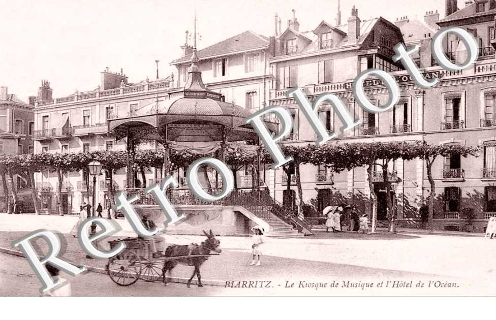 Kiosque de Musique et Hotel de l'Ocean