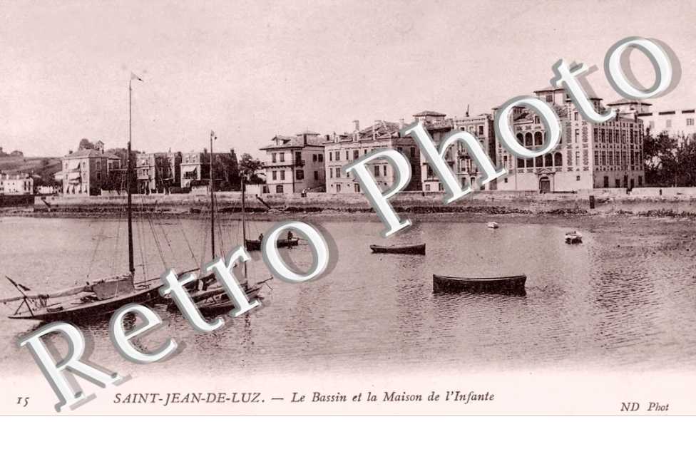 le bassin et la Maison de l'Infante