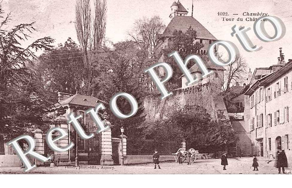 Tour du Chateau