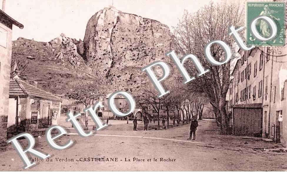 La Place et le Rocher
