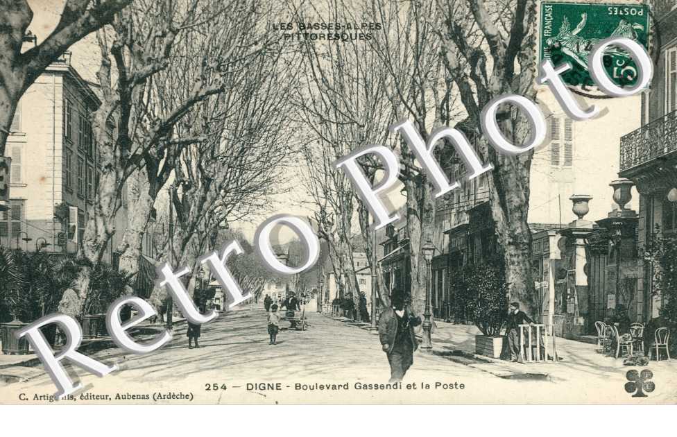 Boulevard Gassendi et la poste