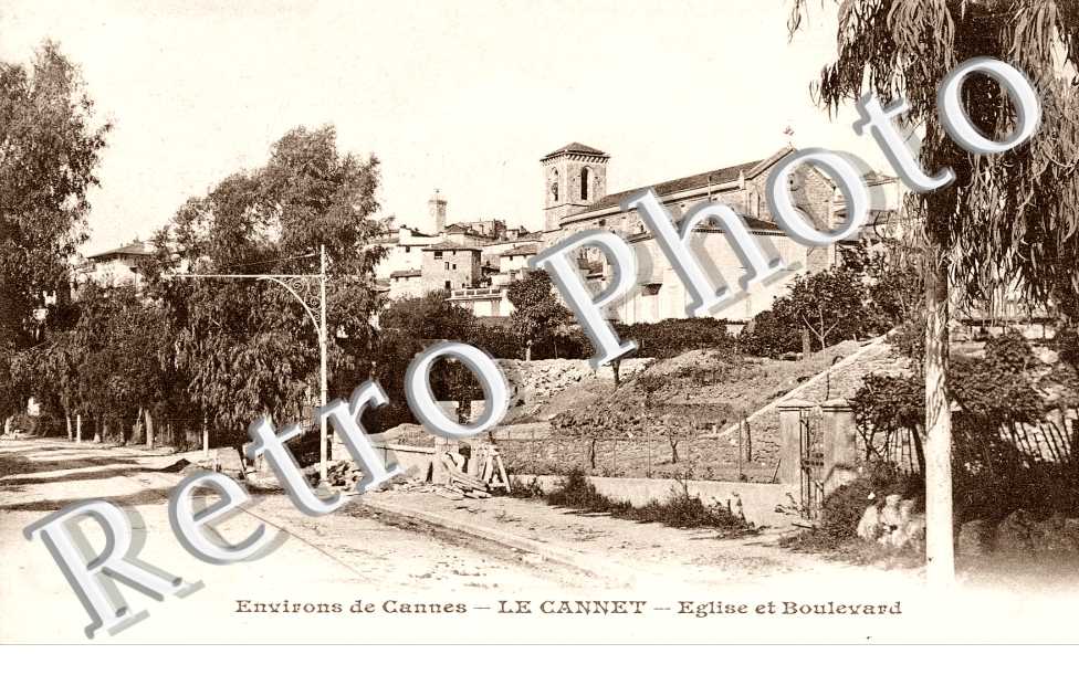 Eglise et boulevard