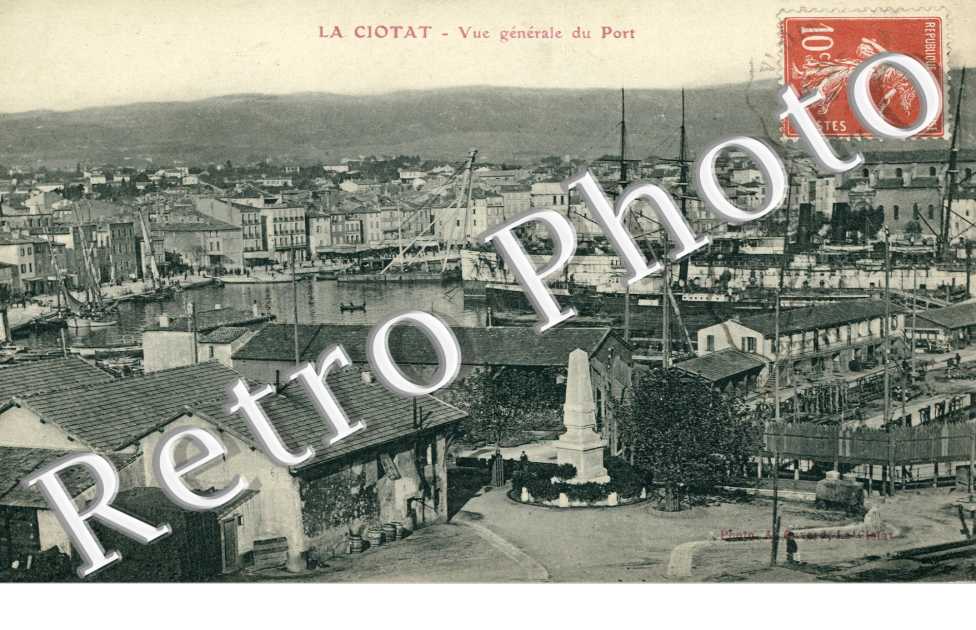 Vue generale du Port
