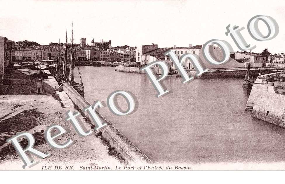 Le Port et l'Entree du Bassin