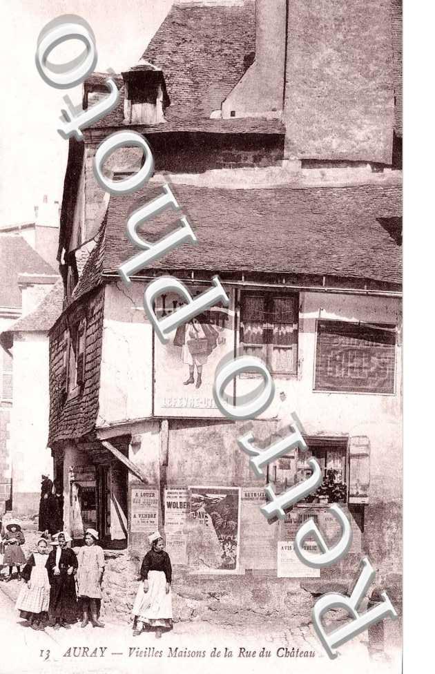 vieilles maisons de la rue du chateau