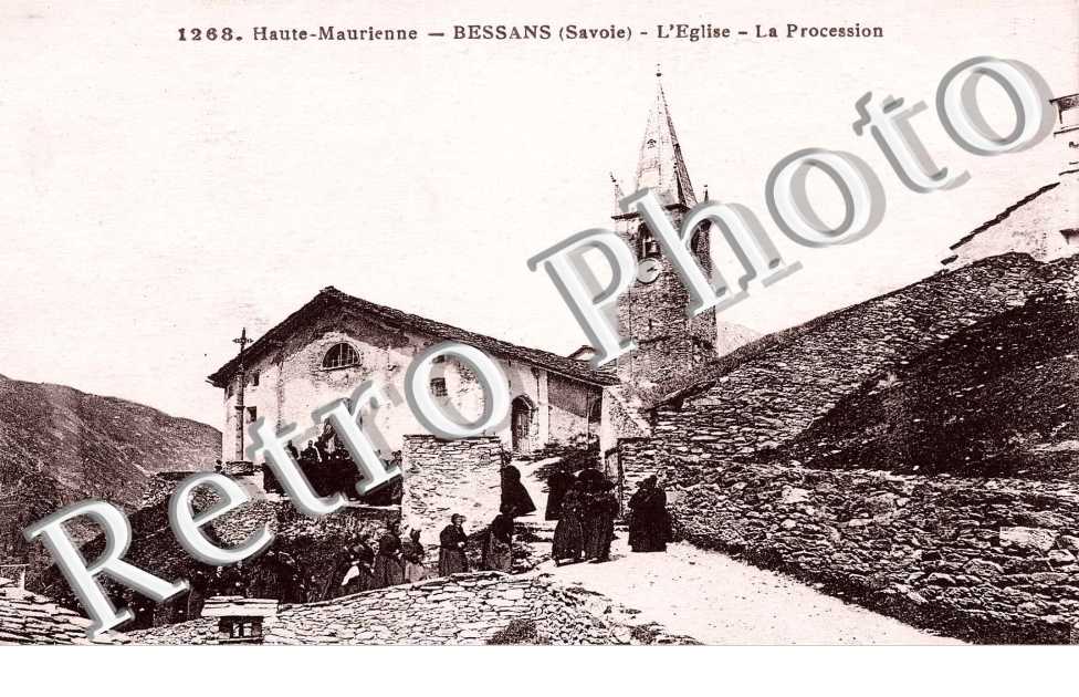 L'eglise - La procession